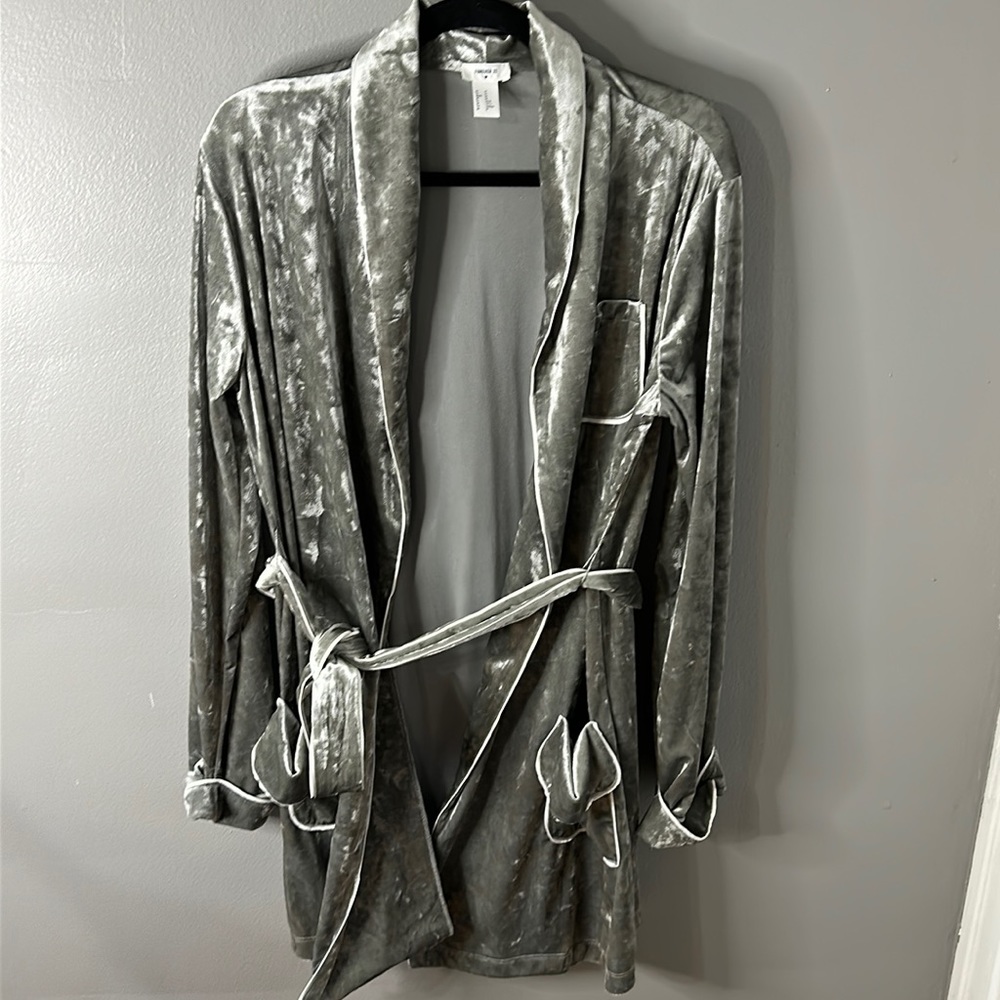 VELVET Robe